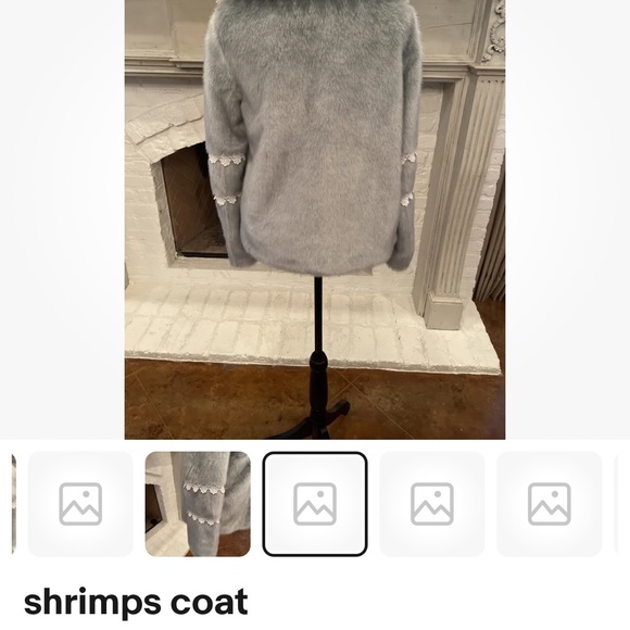 British Rare Shrimps Coat. 100 percent modacrylic

Lining acetate and viscose - Picture 4 of 7